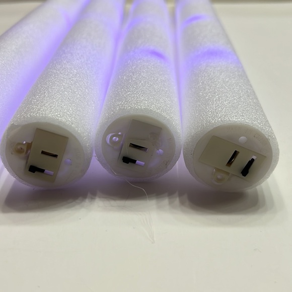 Sacramento Kings Glow Sticks - Picture 4 of 5